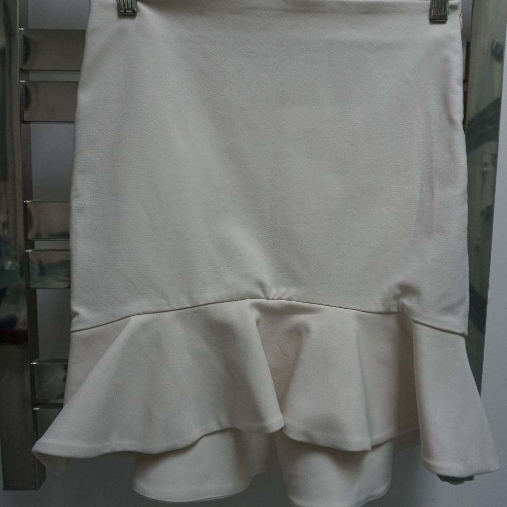 Zara flippy skirt